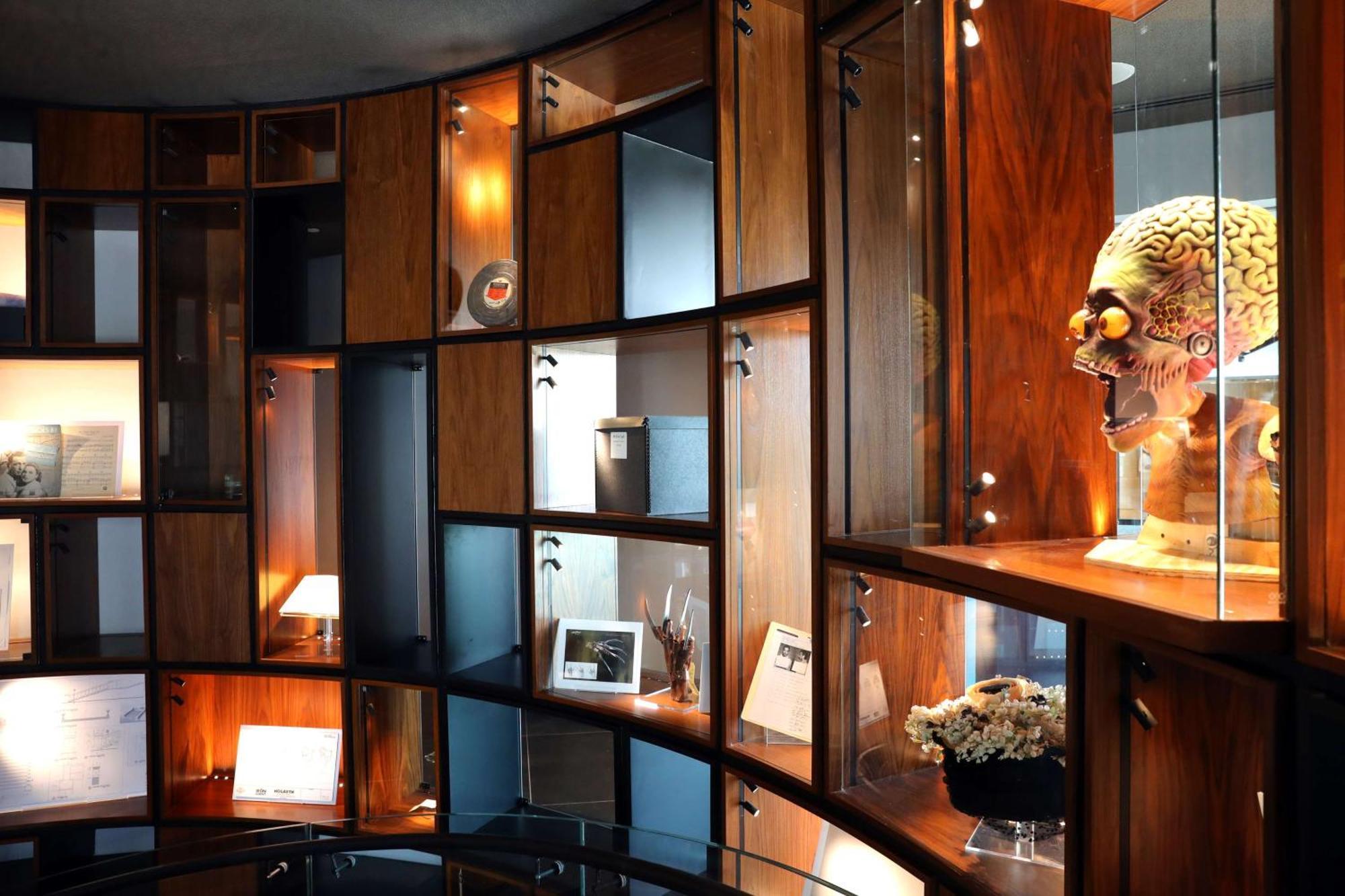 Hotel The Wb Abu Dhabi, Curio Collection By Hilton Zewnętrze zdjęcie The interior of the restaurant