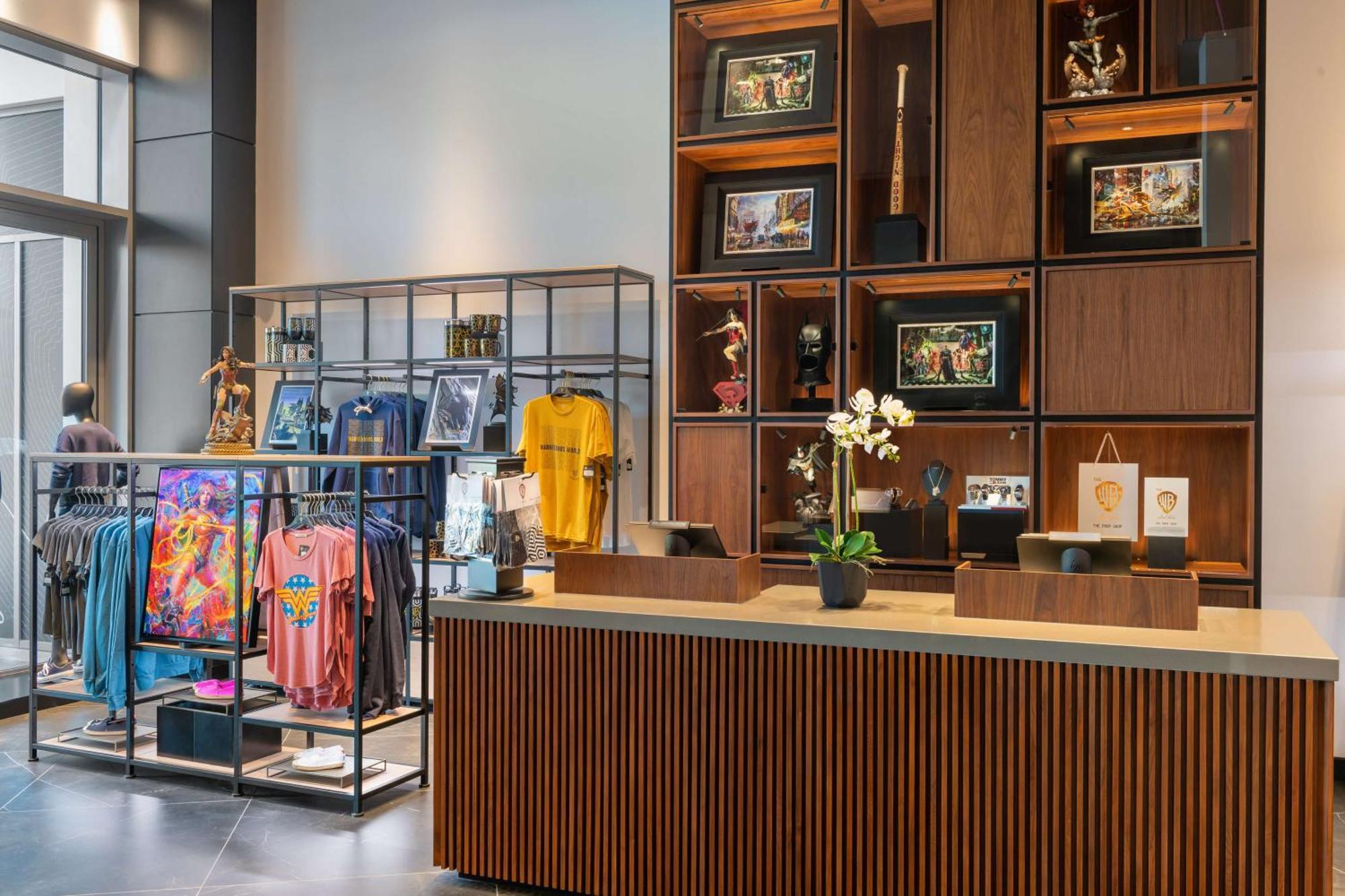 Hotel The Wb Abu Dhabi, Curio Collection By Hilton Zewnętrze zdjęcie The Museum Shop