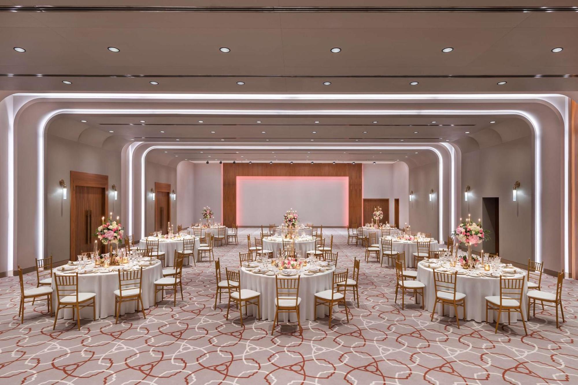 Hotel The Wb Abu Dhabi, Curio Collection By Hilton Zewnętrze zdjęcie The ballroom