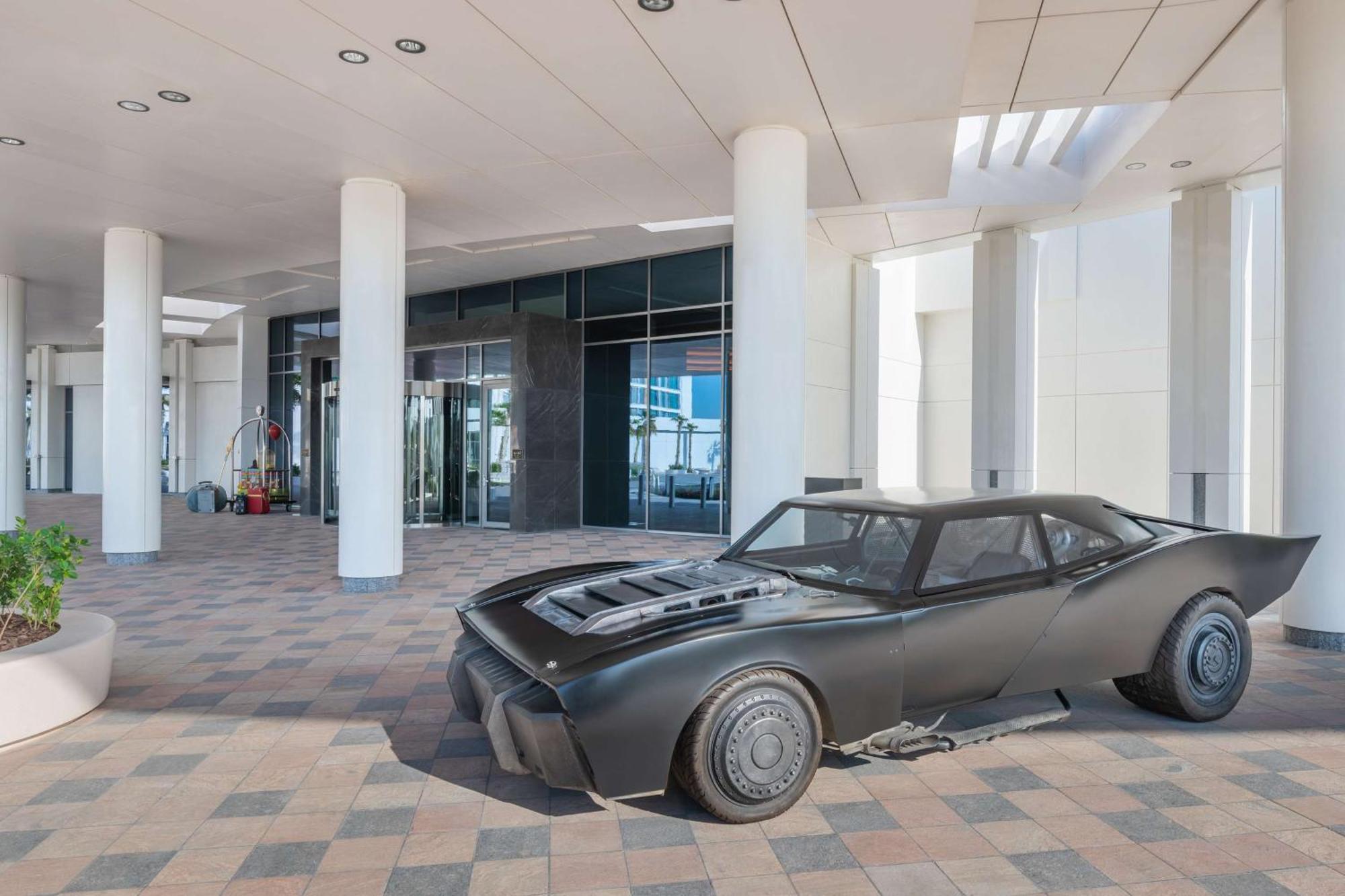 Hotel The Wb Abu Dhabi, Curio Collection By Hilton Zewnętrze zdjęcie The Batmobile