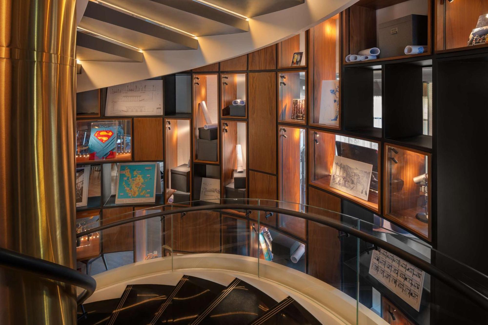 Hotel The Wb Abu Dhabi, Curio Collection By Hilton Zewnętrze zdjęcie The staircase